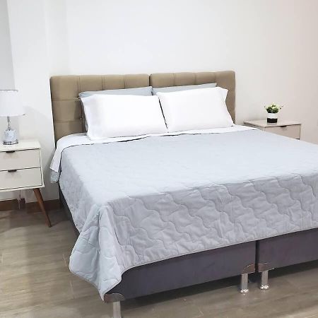 סנטה קרוז דה לה סיירה Genova Suites Spacious And Great Location מראה חיצוני תמונה
